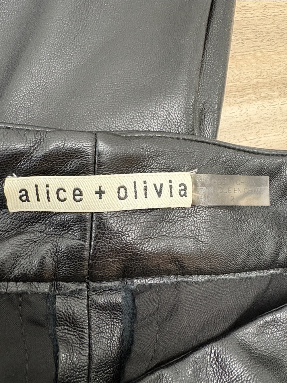 Alice + Olivia Hayes Vegan Faux Leather Cargo Wide Leg Pant Women Size 2 Black - Picture 6 of 11